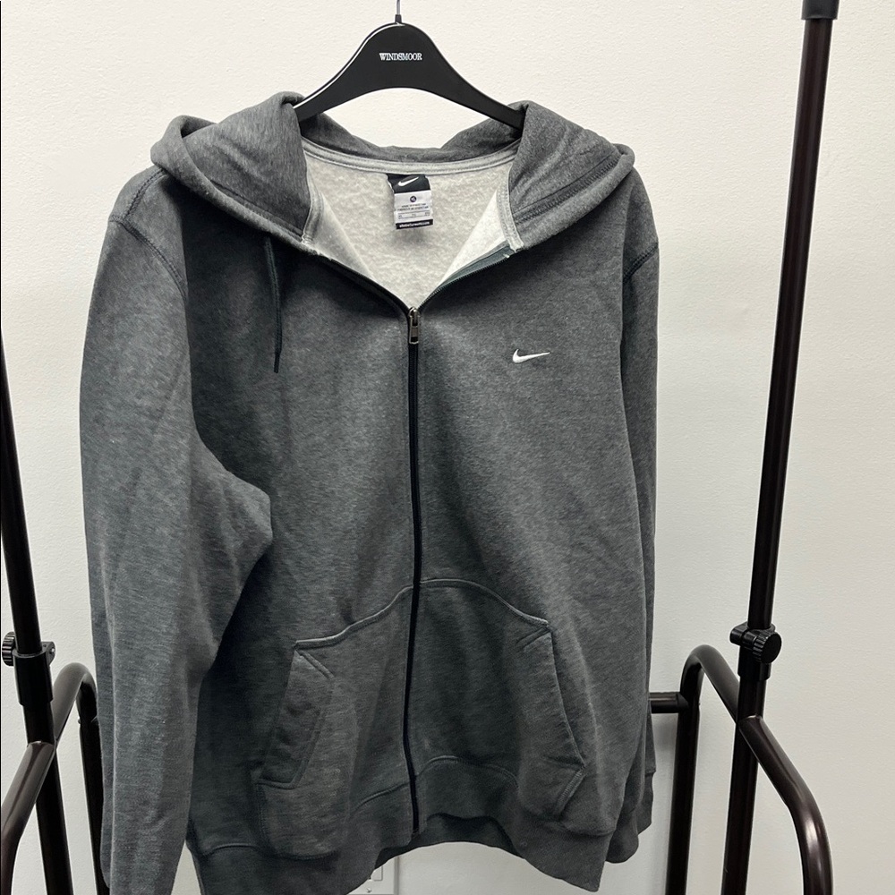 Nike Men's Gray Full-Zip Hoodie Sweatshirt